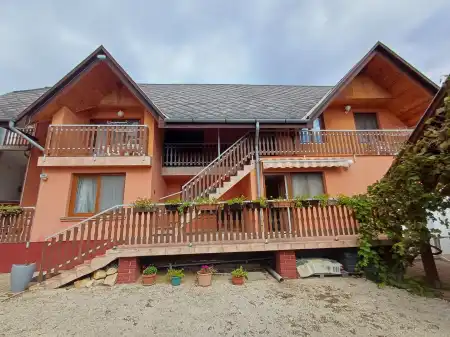 Eladó panzió, Hévíz 11 szoba 308 m² 185.84 M Ft