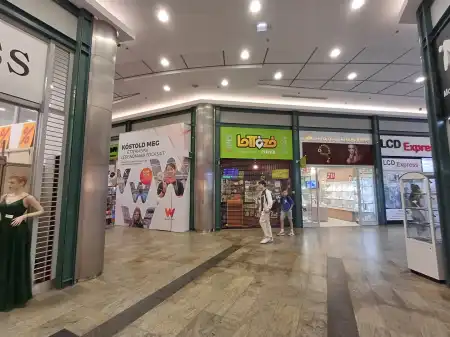 Eladó üzlethelyiség üzletházban, Budapest, VI. kerület 1+1 szoba 27 m² 69.9 M Ft